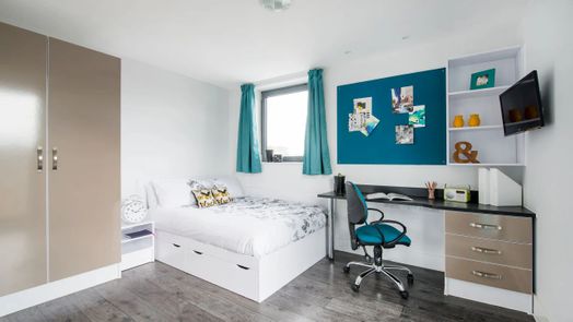 Photo of a canal Point.