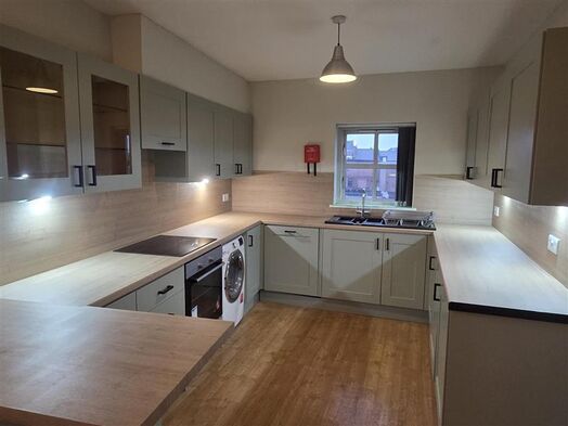 Single Room in a 5-Bed Flat
