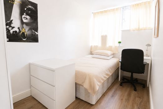 Room 4