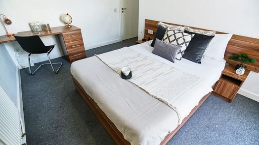 2 Bed Apartment
