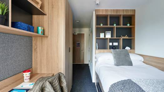 Deluxe Ensuite