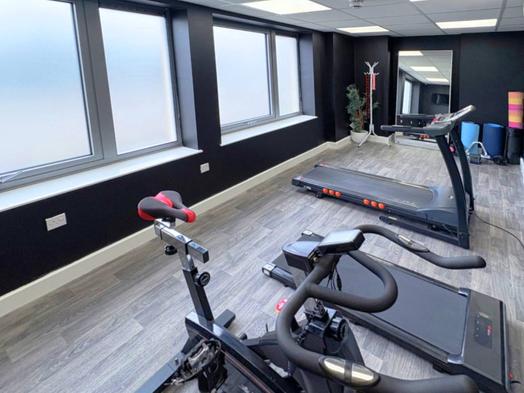 Photo of a cube Greenwich.