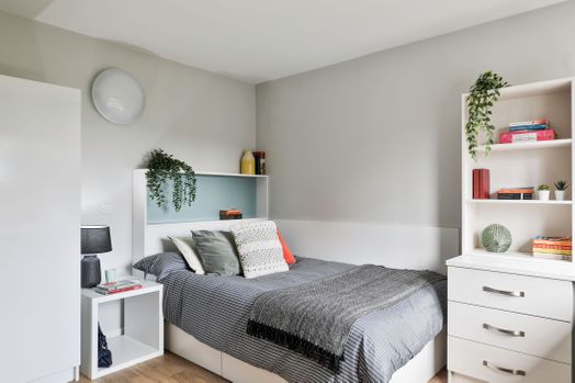 Classic Bigger Studio