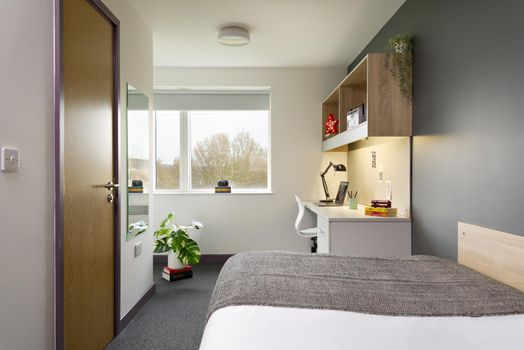 Silver Ensuite