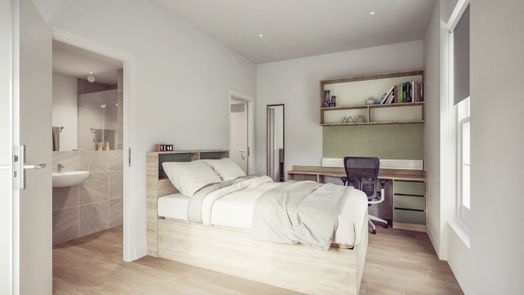 6 Bed Premium En Suite