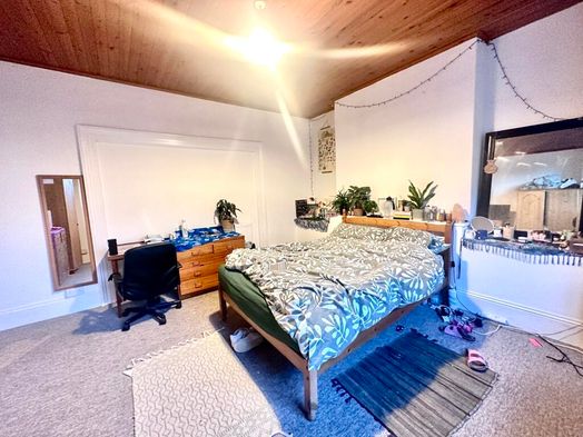 Photo of a 4, Napier Terrace, Maisonette.