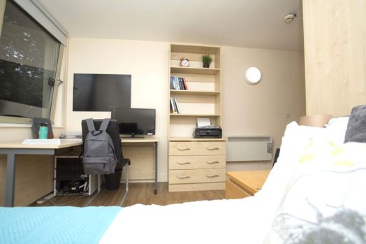 Silver Ensuite