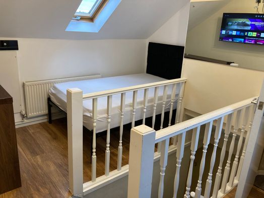 En-Suite Double Bedroom 6