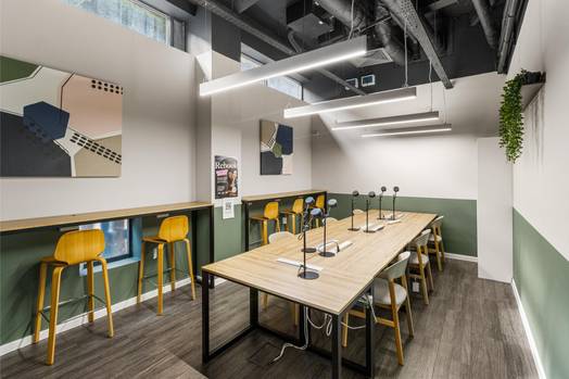 Photo of a chapter Highbury.