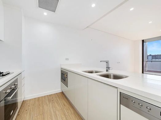 Photo of a belong Waterloo – Luxury 2 Bedroom Apartment Near UNSW, USYD & UTS.