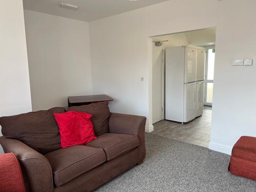 Photo of a 6 bed house in Filton, Bristol.