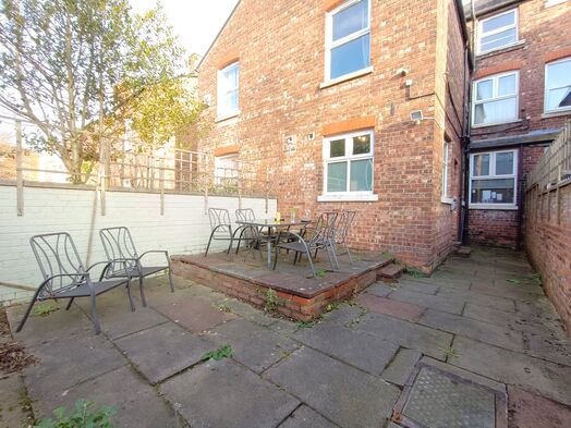 Photo of a spacious 7-Bedroom Student House – All Bills Included – Available 1st September 2026.