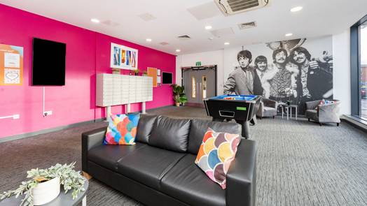 Photo of a glassworks.