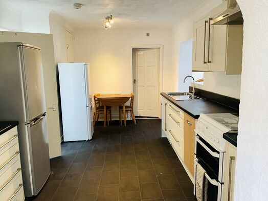 Photo of a 6 bed house Brighton.