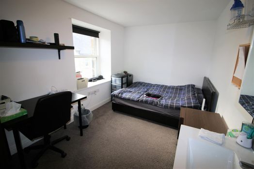 Photo of a flat 6, 10 Pitt Street, Lancaster, LA1 1NX.