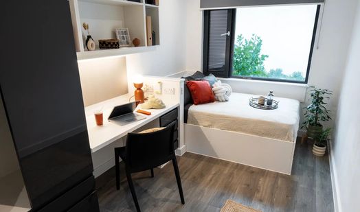 Club Ensuite