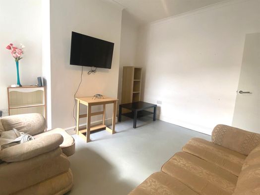 Photo of a 64 Balmoral Road, Lancaster, LA1 3BU.