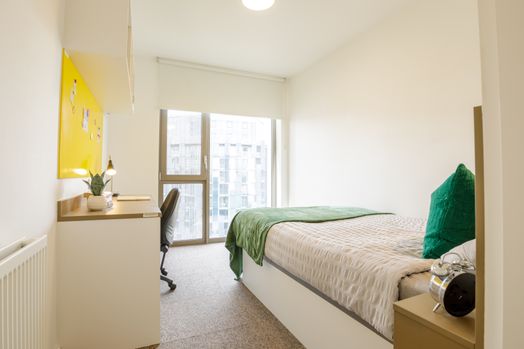 5 Bed Upper Floor En-suite