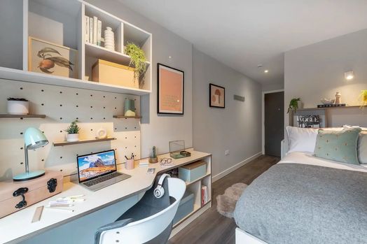 4 Bed Standard En Suite