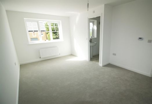Photo of a 8 Laund Gardens, Lancaster, LA2 0LE.