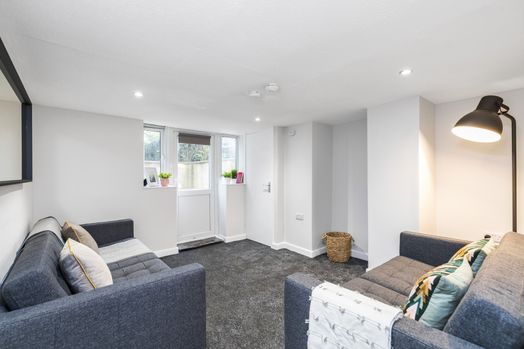 Photo of a 6, Trelawn Terrace.