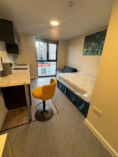 Photo of a cleveland Apartments.