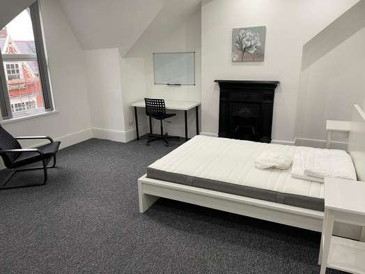 Photo of a 14 Bernard Street - 4 Bed.