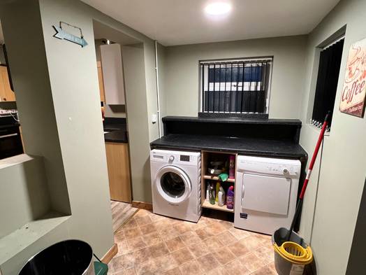 Photo of a flat 1, 11A Uplands Terrace.