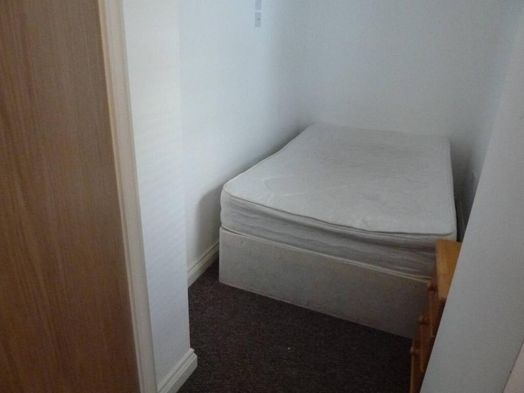 Photo of a 12, Whitefield Tce, Flat 2.