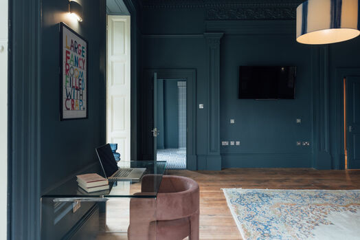 Photo of a stunning 1 Bedroom Apartment Available .