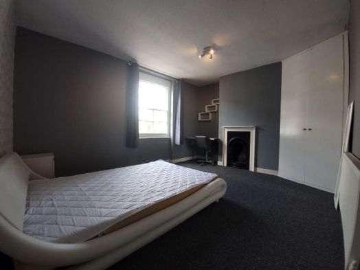 Photo of a 66 St. Peter's Place.
