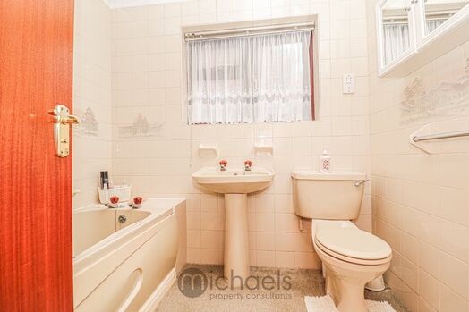 Photo of a double bed room in 3-bedroom house in Colchester.