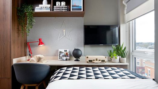 Giles 2 Bed Apartment