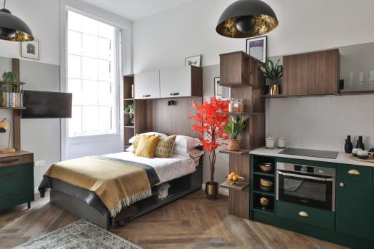 Premium Bigger Studio