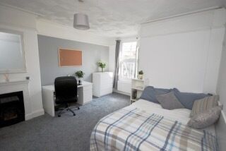 Photo of a rooms available in a popular 7 bed student house.