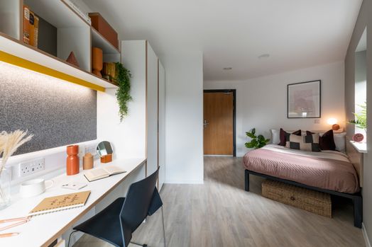 7 Bed Luxe En Suite