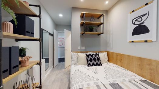 Silver Ensuite