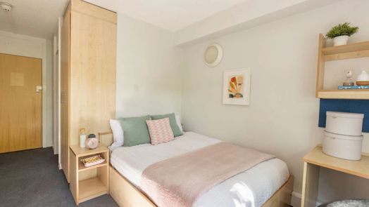 6 Bed Deluxe En-Suite