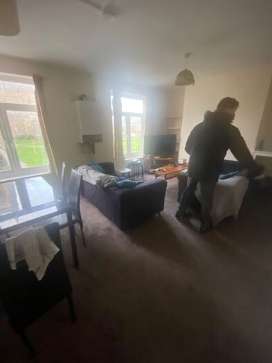 Photo of a room in a 3-bedroom house in Royal Leamington Spa.