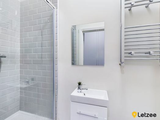 Photo of a flat 2, 83 King Edwards Road.