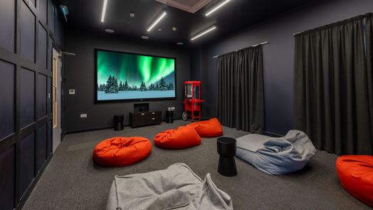 Photo of a bankside Student Living.