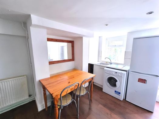 Photo of a 90 Aberdeen Road, Lancaster, LA1 3DB.