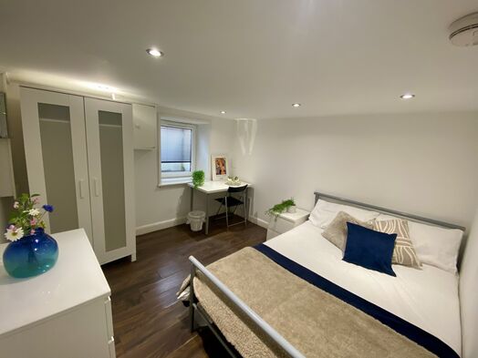 Photo of a lovely 5 bedroom house, Pomona Street, S11.