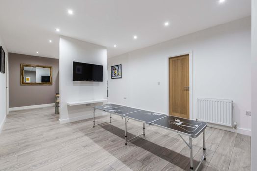 Photo of a flat 1 156, Woodsley Rd.