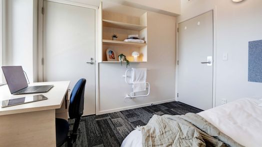 4 Bedroom Apartment Small