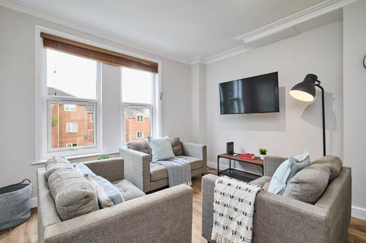 Photo of a flat B 40, Delph Lane.