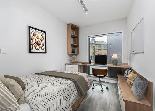 Silver En Suite
