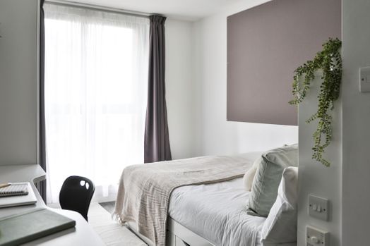 Classic 4 Bed Apartment