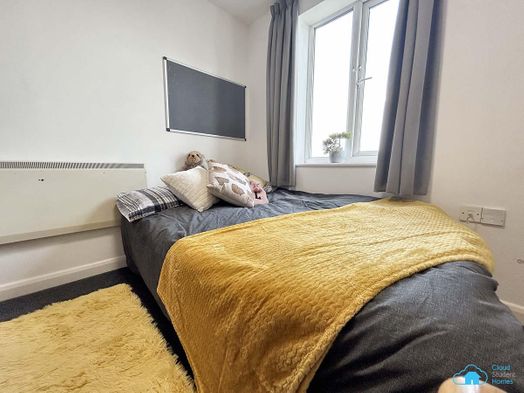 Deluxe En-suite Roebuck House