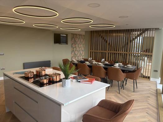 Photo of a vista Square.